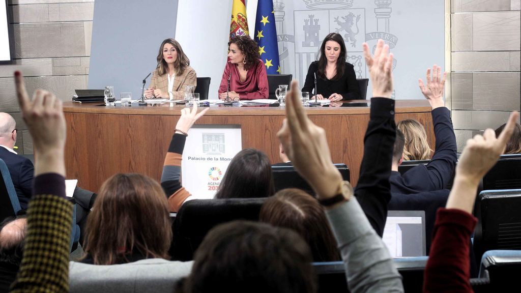 Rueda de prensa tras el consejo de ministros Rueda de prensa tras el consejo de ministros