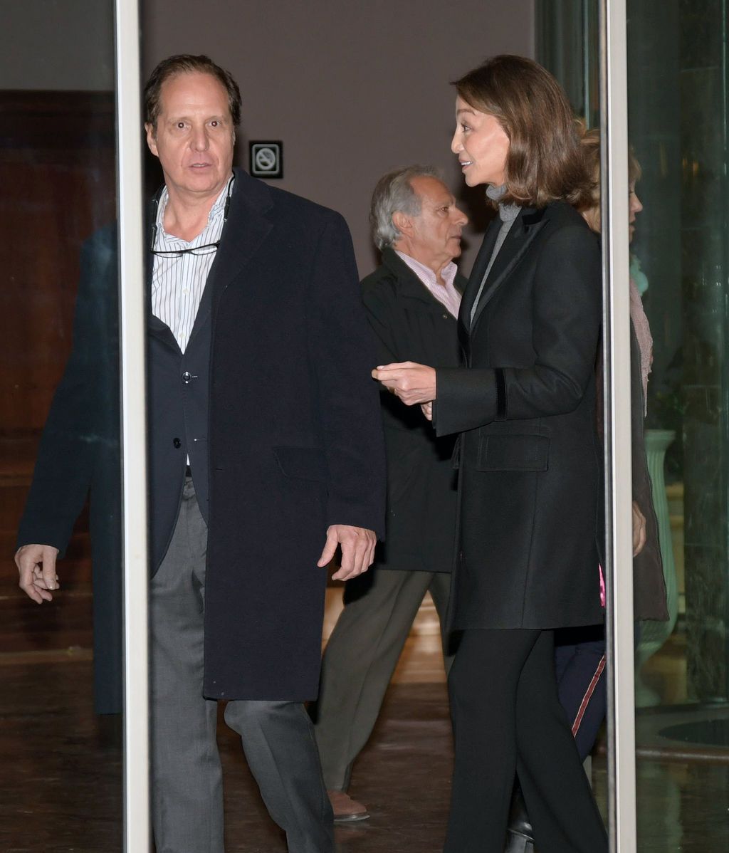 EuropaPress_2654940_Isabel_Preysler_acude_al_tanatorio_para_despedir_a_Plácido_Arango_en_Madrid_a_17_de_febrero_de_2020_