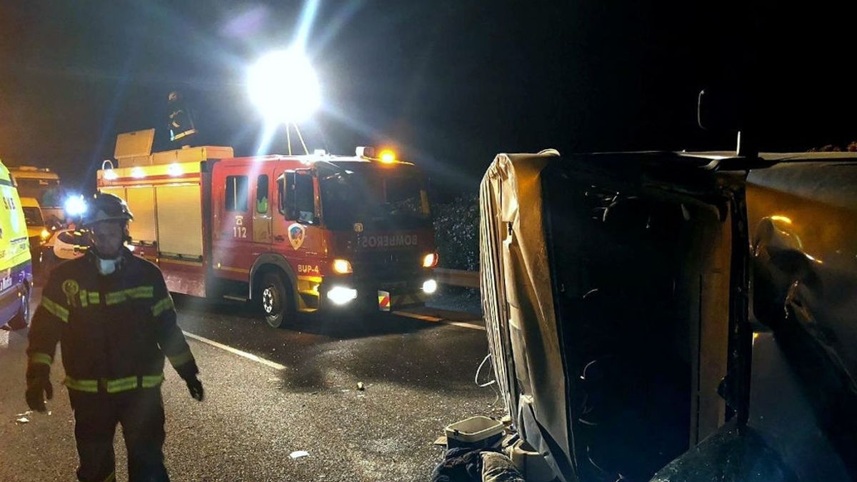 Condenada a dos años de cárcel por saltarse un stop y provocar un accidente en el que hubo tres muertes Condenada a dos años de cárcel por saltarse un stop y provocar un accidente en el que hubo tres muertes