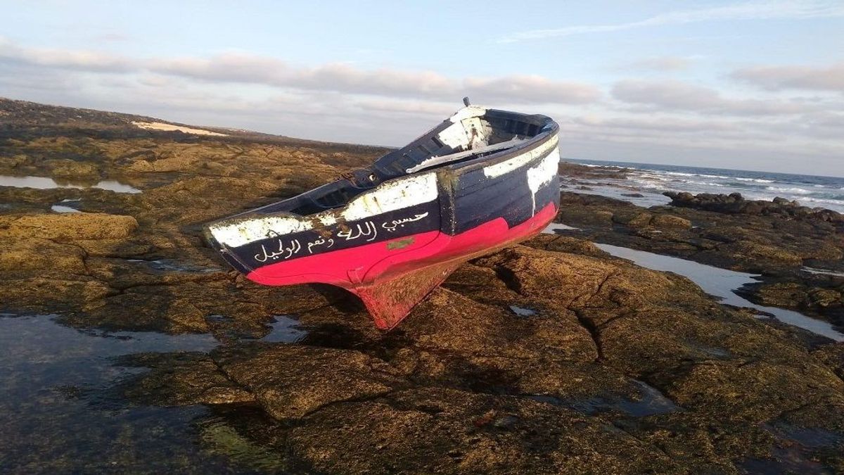 Mueren 14 migrantes en el naufragio de una patera con rumbo a las Islas Canarias Mueren 14 migrantes en el naufragio de una patera con rumbo a las Islas Canarias