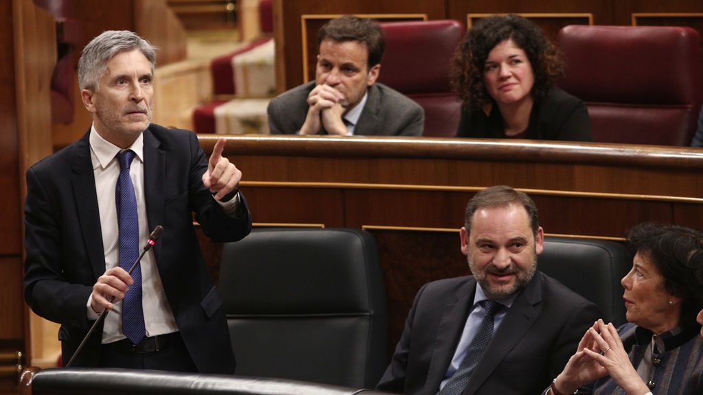 Unidas Podemos rechaza los planes de Marlaska sobre inmigración y surgen las primeras tensiones en el Gobierno Unidas Podemos rechaza los planes de Marlaska sobre inmigración y surgen las primeras tensiones en el Gobierno