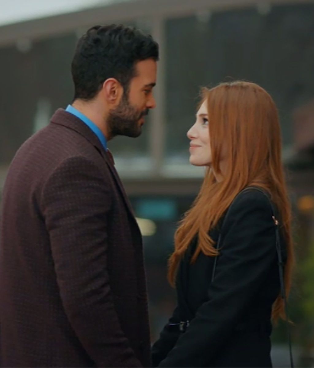 Ömer le pide matrimonio a Defne