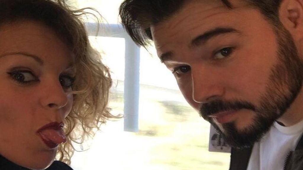 De la carta de desamor al tatuaje: los movimientos de la ex de Rufián desde que rompieron su relación