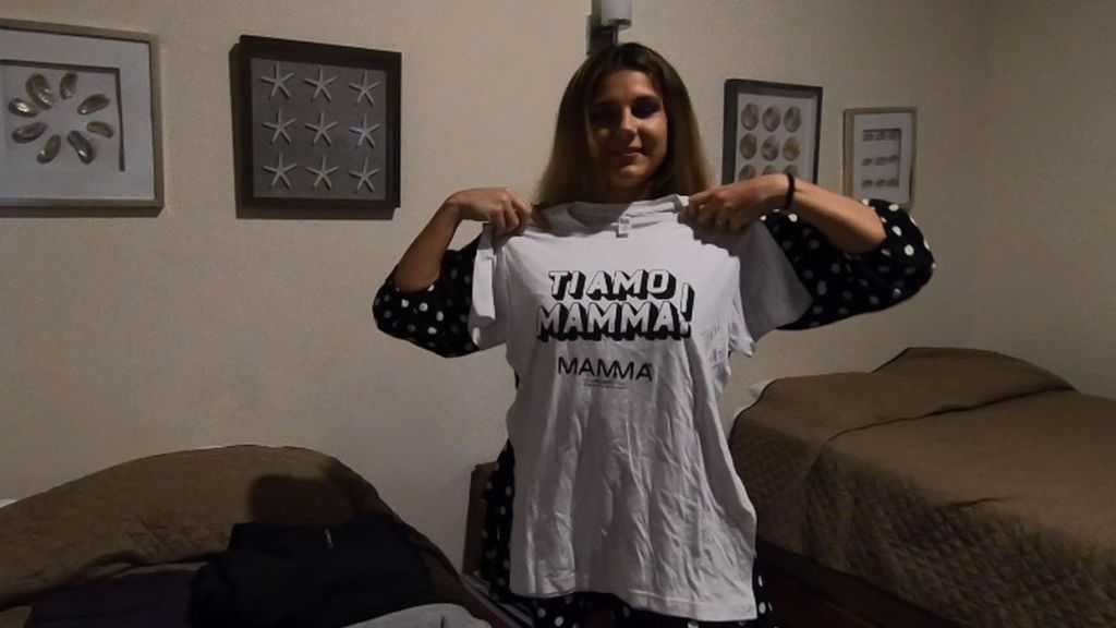 Ivana Icardi abre su maleta