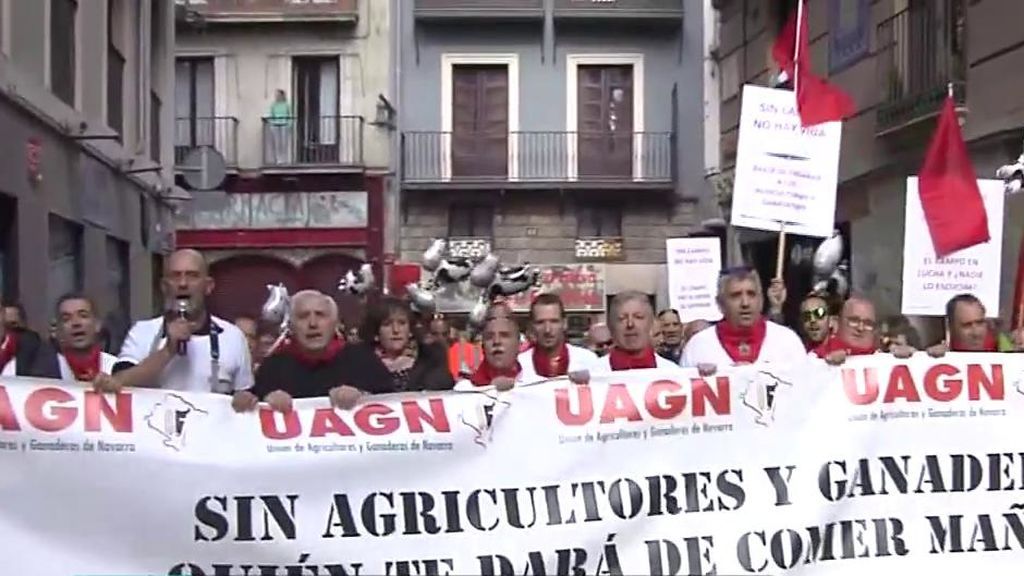 Los agricultores navarros van a Pamplona salen a manifestarse con tractores