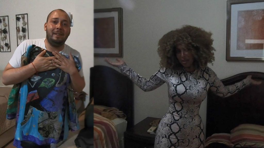 Avilés y Yiya, con su maleta