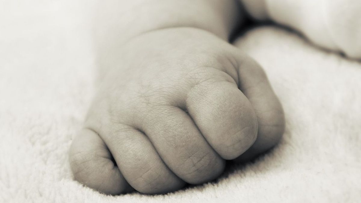 Un hombre de 30 años viola a su prima, una bebé de cuatro meses: la menor ha fallecido
