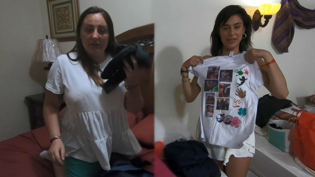 Bea y Rocío Flores, haciendo la maleta.