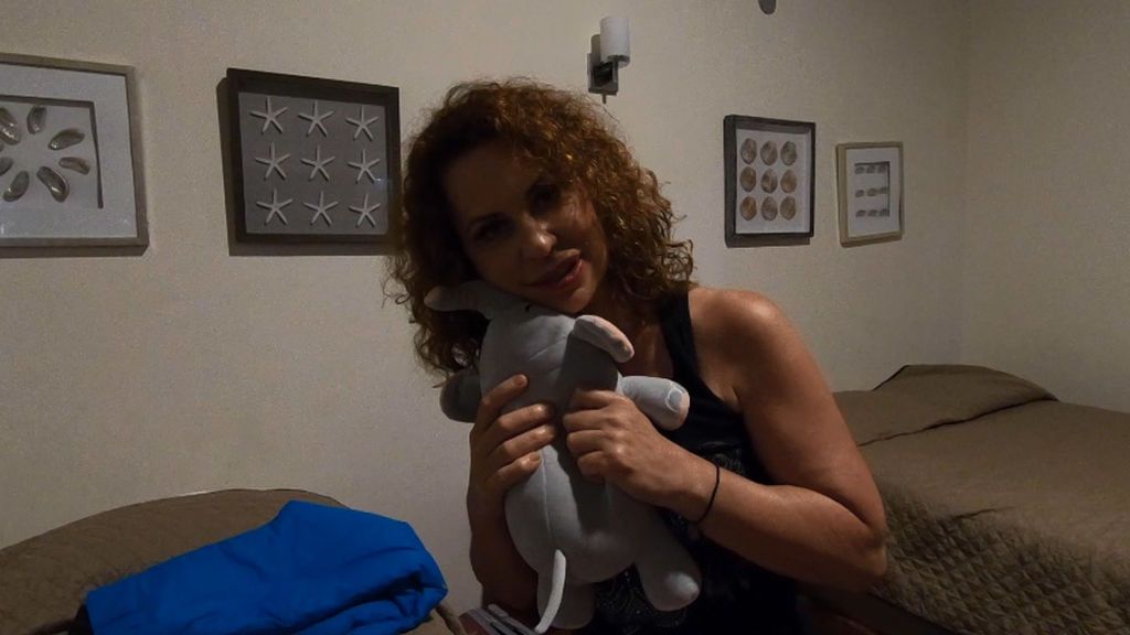 Vicky Larraz abre su maleta