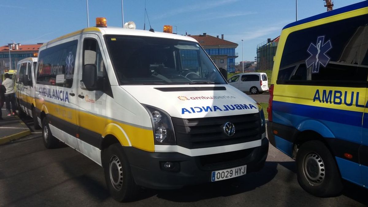 Muere un hombre en A Coruña tras esperar media hora a una ambulancia Muere un hombre en A Coruña tras esperar media hora a una ambulancia