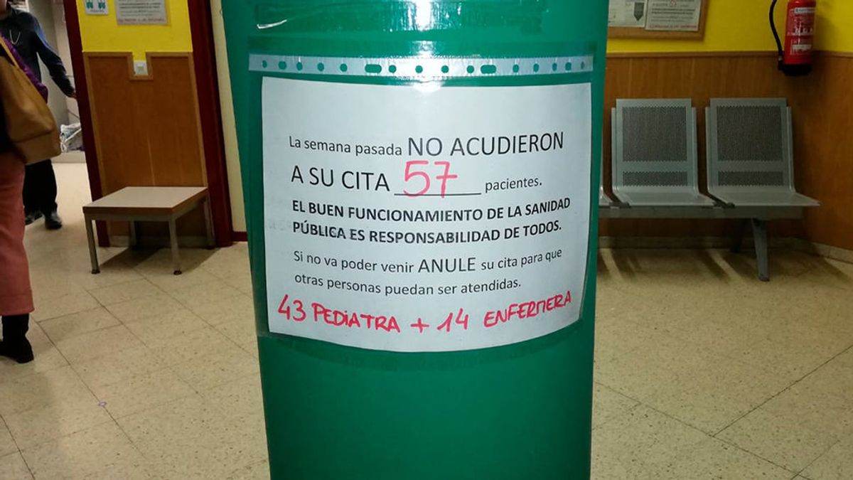 Pide cita en el médico, no va y no avisa: los 'carteles denuncia' de los sanitarios Pide cita en el médico, no va y no avisa: los 'carteles denuncia' de los sanitarios