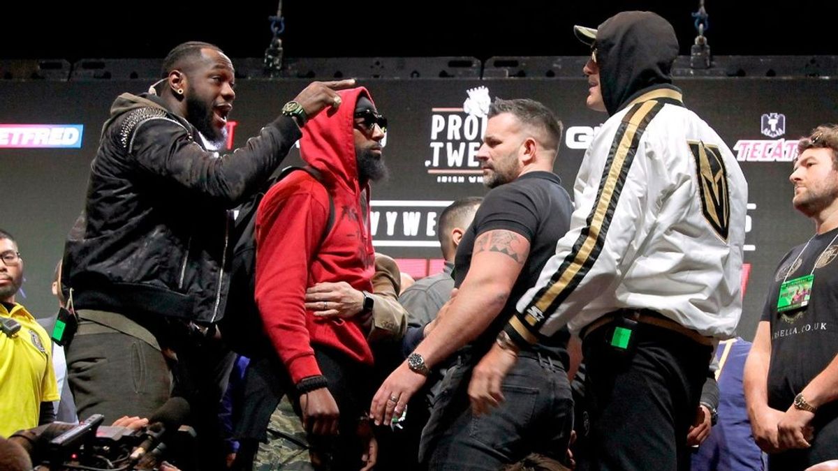 Tyson Fury y Deontay Wilder se pelean en rueda de prensa antes del combate