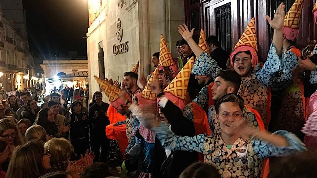 Noche de callejeras