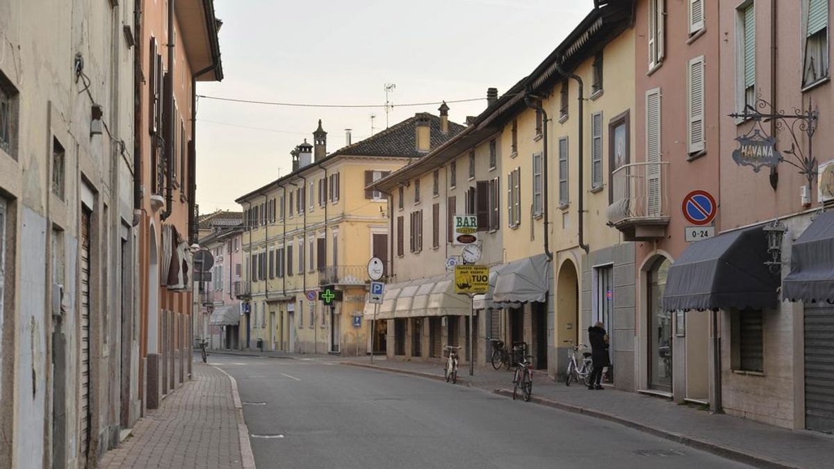Italia obliga a encerrarse en sus casas a miles de vecinos para contener un brote de coronavirus