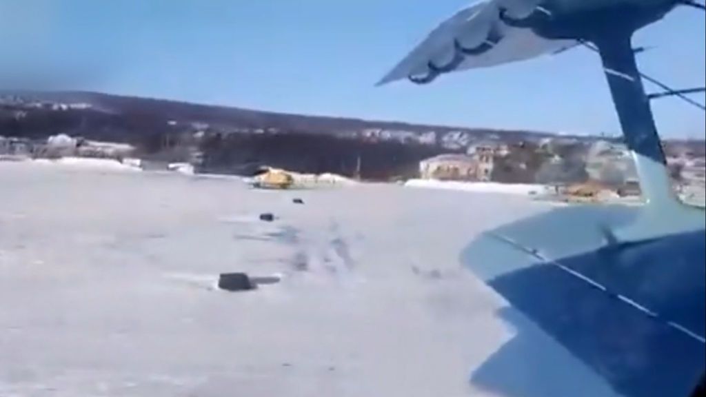 Difícil aterrizaje de un avión ruso al sufrir problemas técnicos