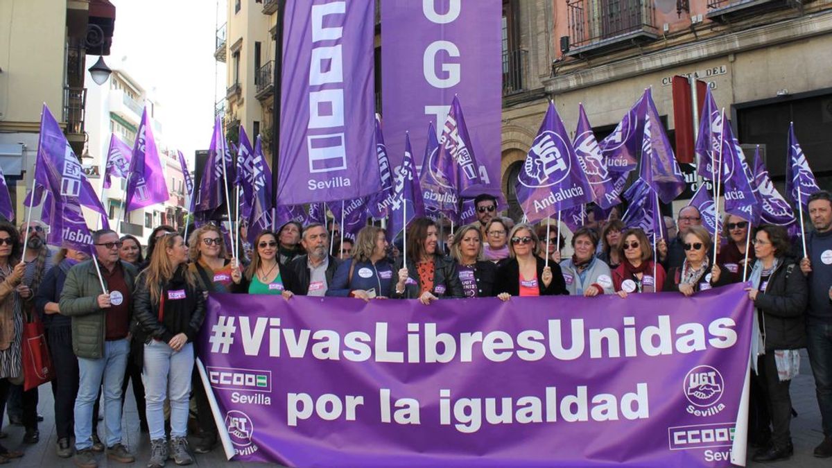 Las mujeres cobran al año un 21,9% menos, es decir, 5.784 euros menos anuales Las mujeres cobran al año un 21,9% menos, es decir, 5.784 euros menos anuales