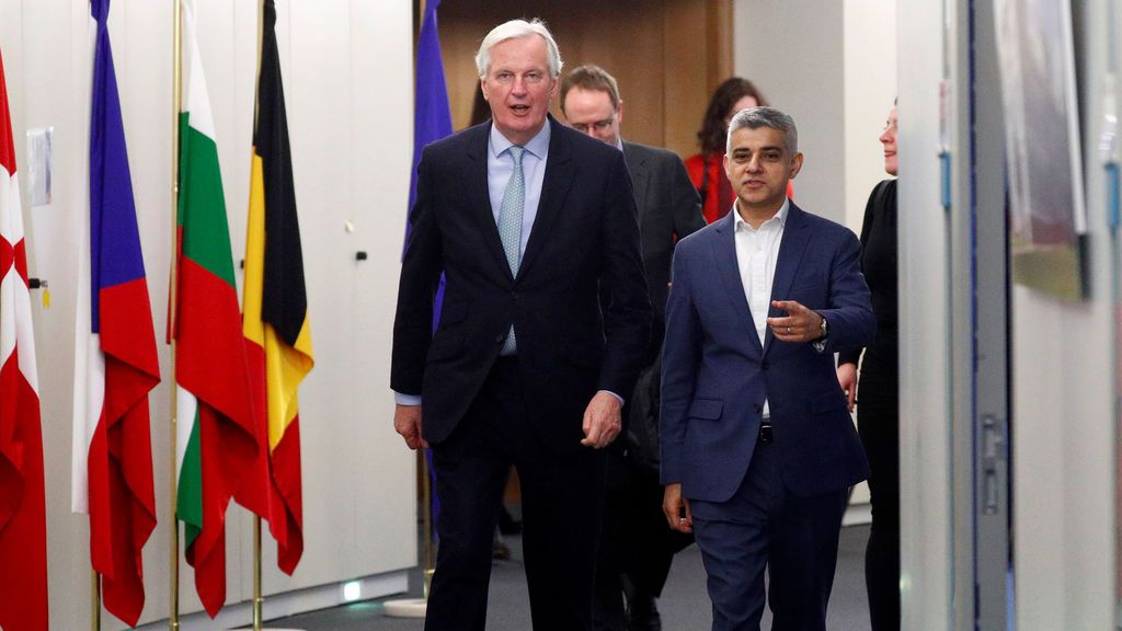 Los 27 endurecen el mandato negociador para el acuerdo post-Brexit Los 27 endurecen el mandato negociador para el acuerdo post-Brexit