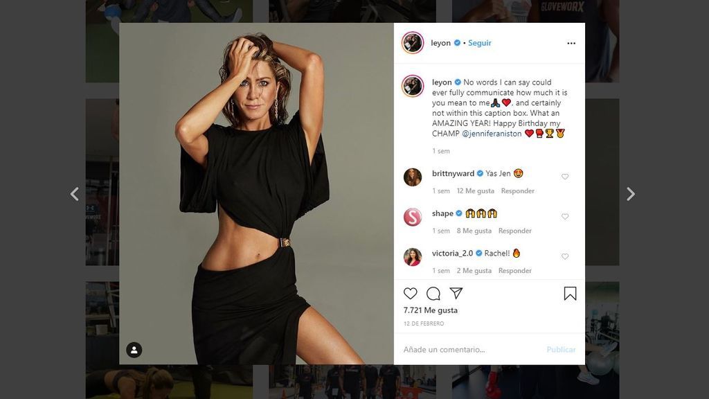 Jennifer Aniston luce abdominales en Instagram