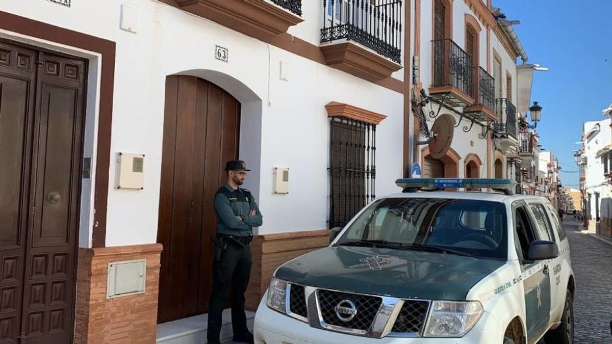 Detenido un hombre en Huelva tras confesar a su cuñada que había matado a su madre Detenido un hombre en Huelva tras confesar a su cuñada que había matado a su madre