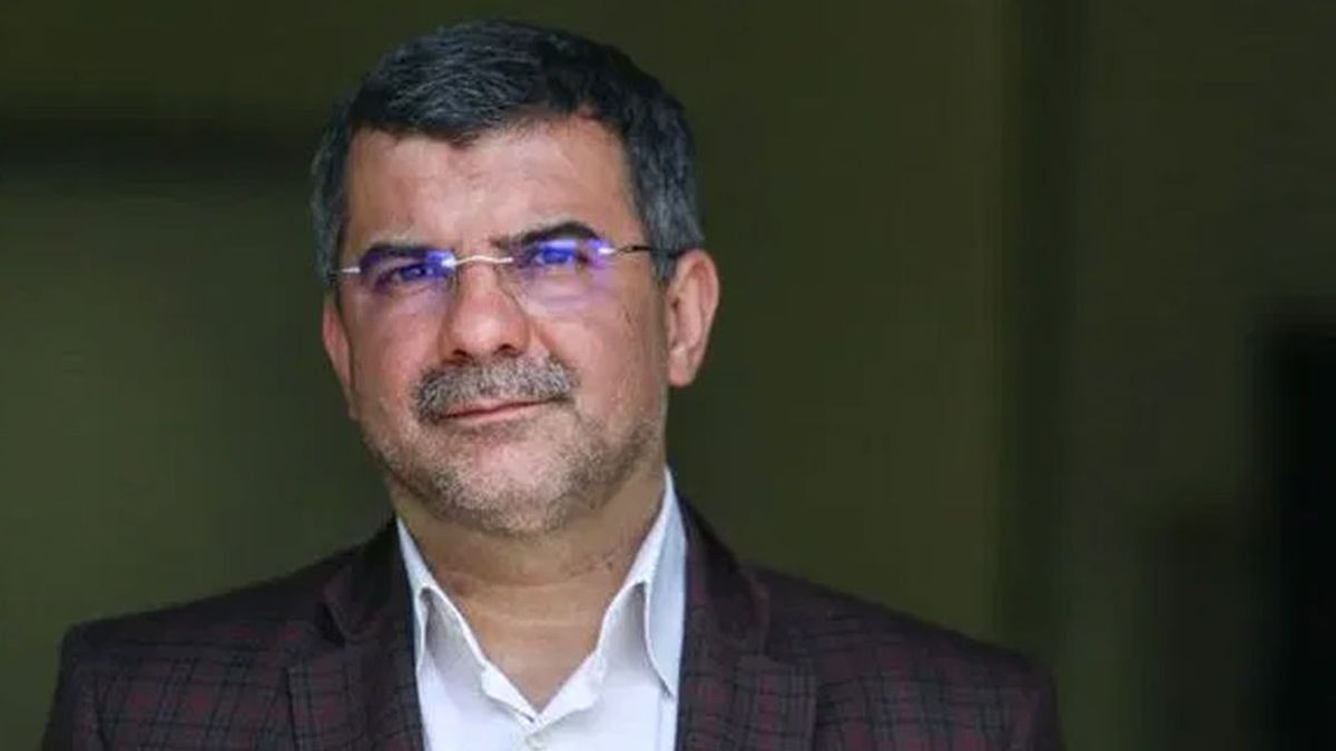 El viceministro de Sanidad iraní, Iraj Harirchi, da positivo por coronavirus