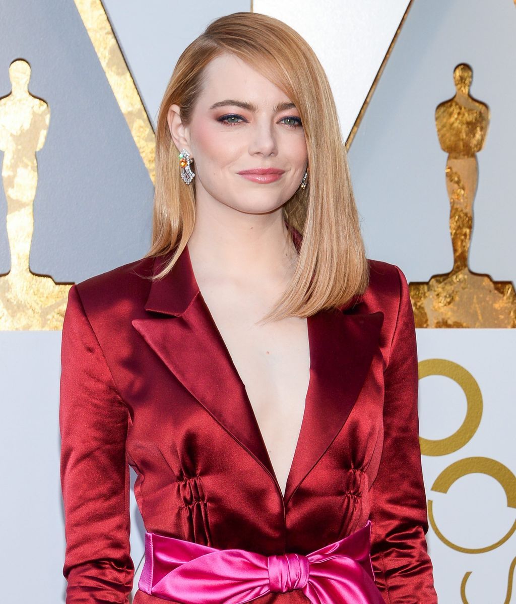 Emma Stone, con flequillo ladeado en los Premios Oscar 2018