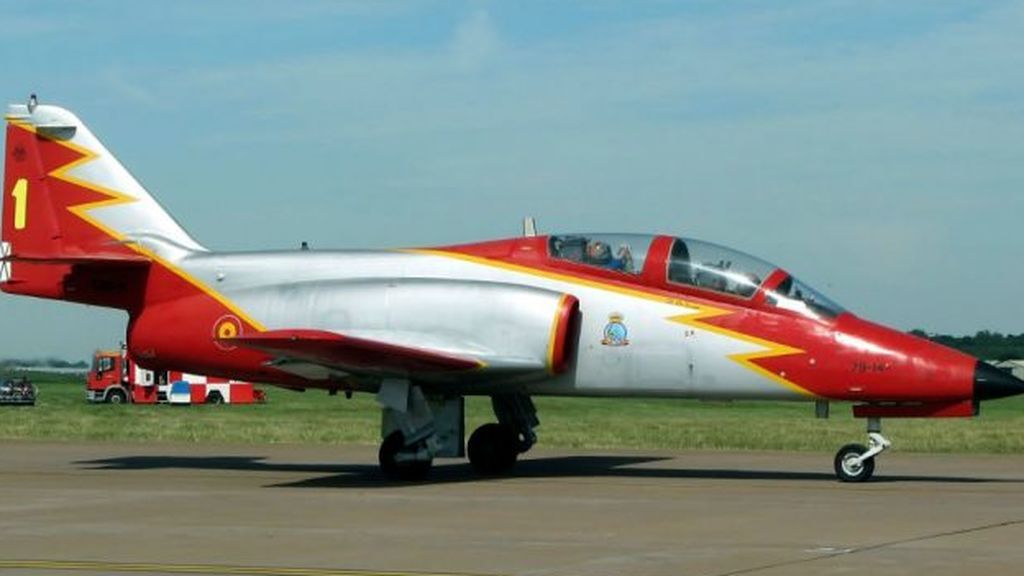 Se estrella un avión del Ejército en La Manga con dos alumnos militares a bordo Se estrella un avión del Ejército en La Manga con dos alumnos militares a bordo