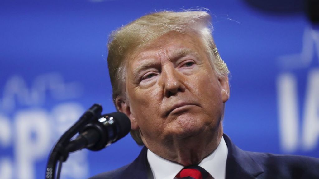 Trump encarga al vicepresidente Pence a la gestión del coronavirus Trump encarga al vicepresidente Pence a la gestión del coronavirus