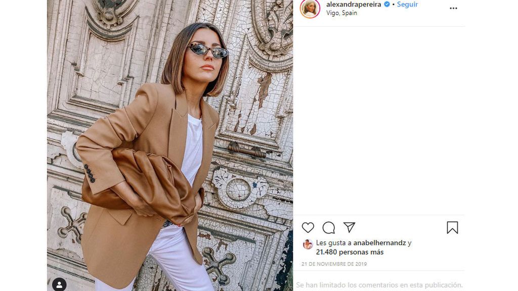 Pantalón blanco con blazer