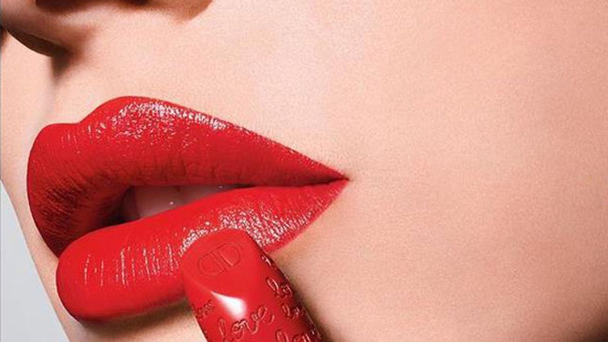 Te ayudamos a decidirte: estas son las barras de labios rojas más vendidas del mundo