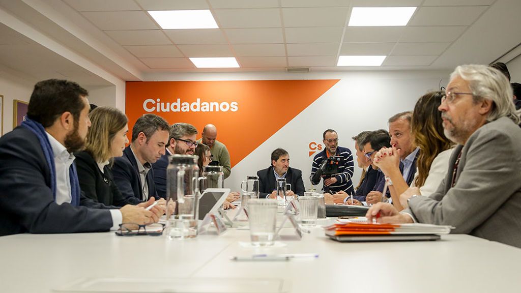 El vocal que hacía doblete en Ciudadanos y la Junta Electoral pedía "transparencia y objetividad" El vocal que hacía doblete en Ciudadanos y la Junta Electoral pedía "transparencia y objetividad"