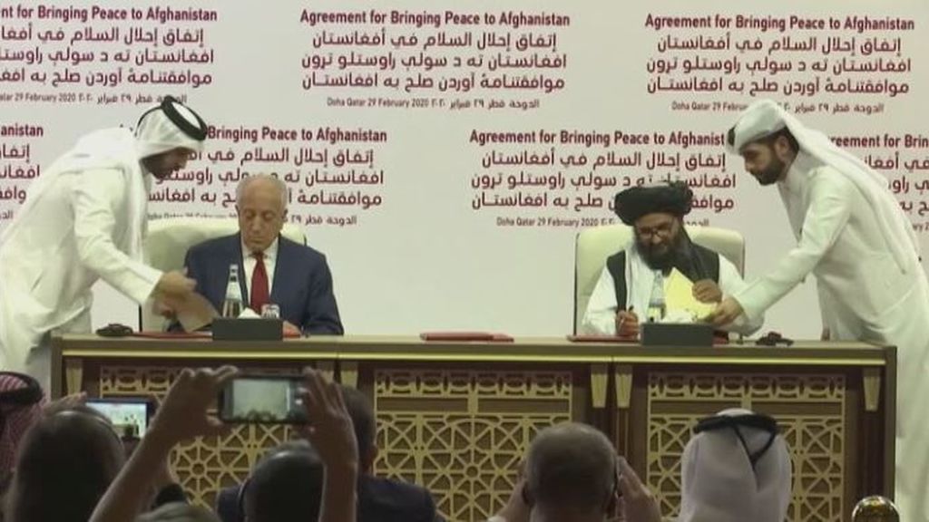 Estados Unidos y los talibanes firman la paz Estados Unidos y los talibanes firman la paz