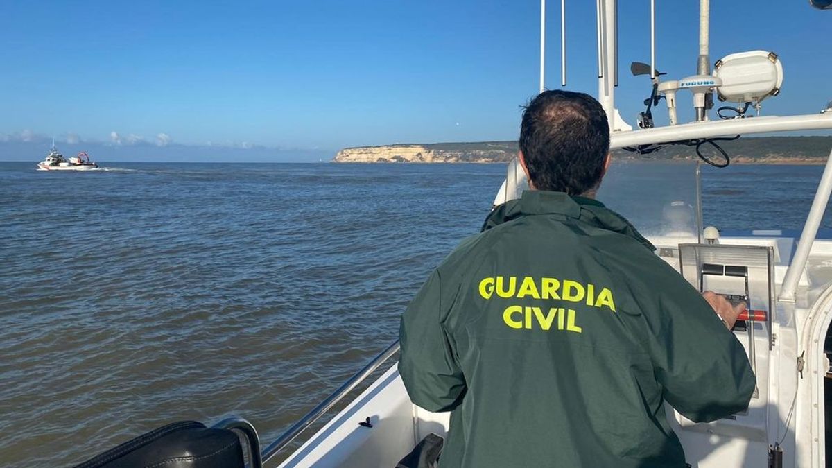 'Operación Ropero': La Guardia Civil detiene a 41 personas e incauta más de 5 000 kilos de hachís, en Cádiz