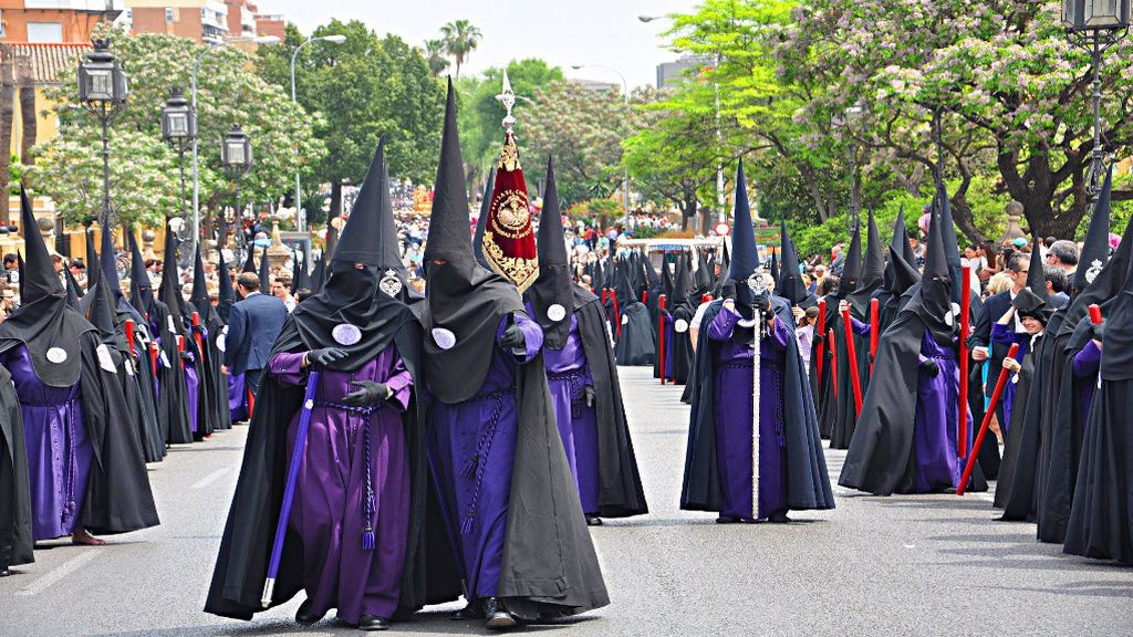 Cinco procesiones de semana santa que debes conocer aunque seas ateo