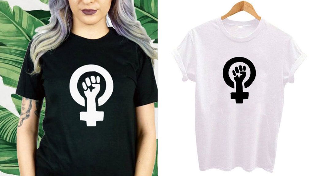 La camiseta con el símbolo de reivindicación femenina.