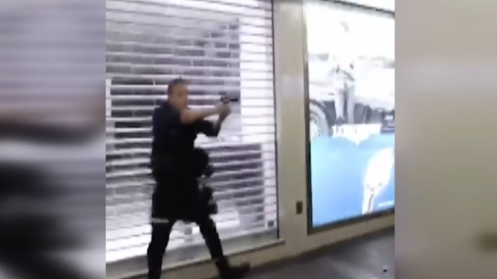 Policia acorralado