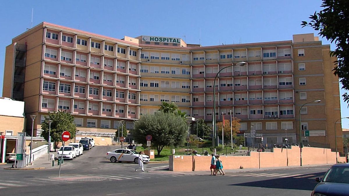 El primer andaluz afectado por coronavirus recibe el alta médica El primer andaluz afectado por coronavirus recibe el alta médica