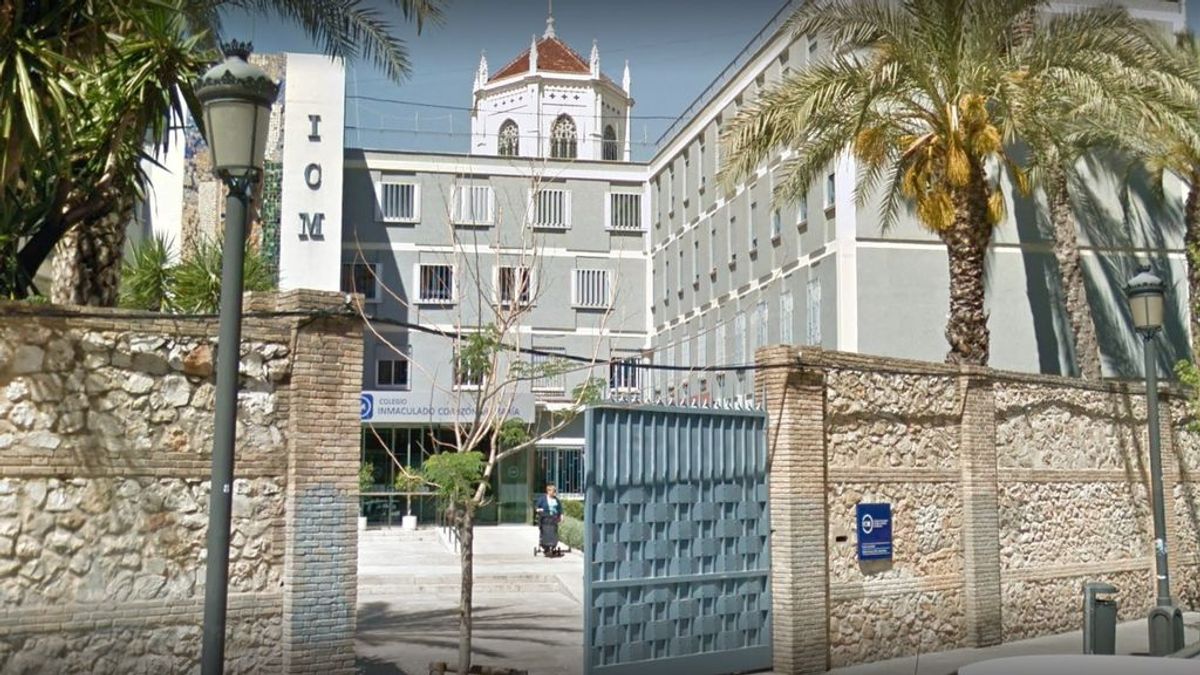 Un colegio pregunta a alumnos de primero de la ESO si han cometido adulterio