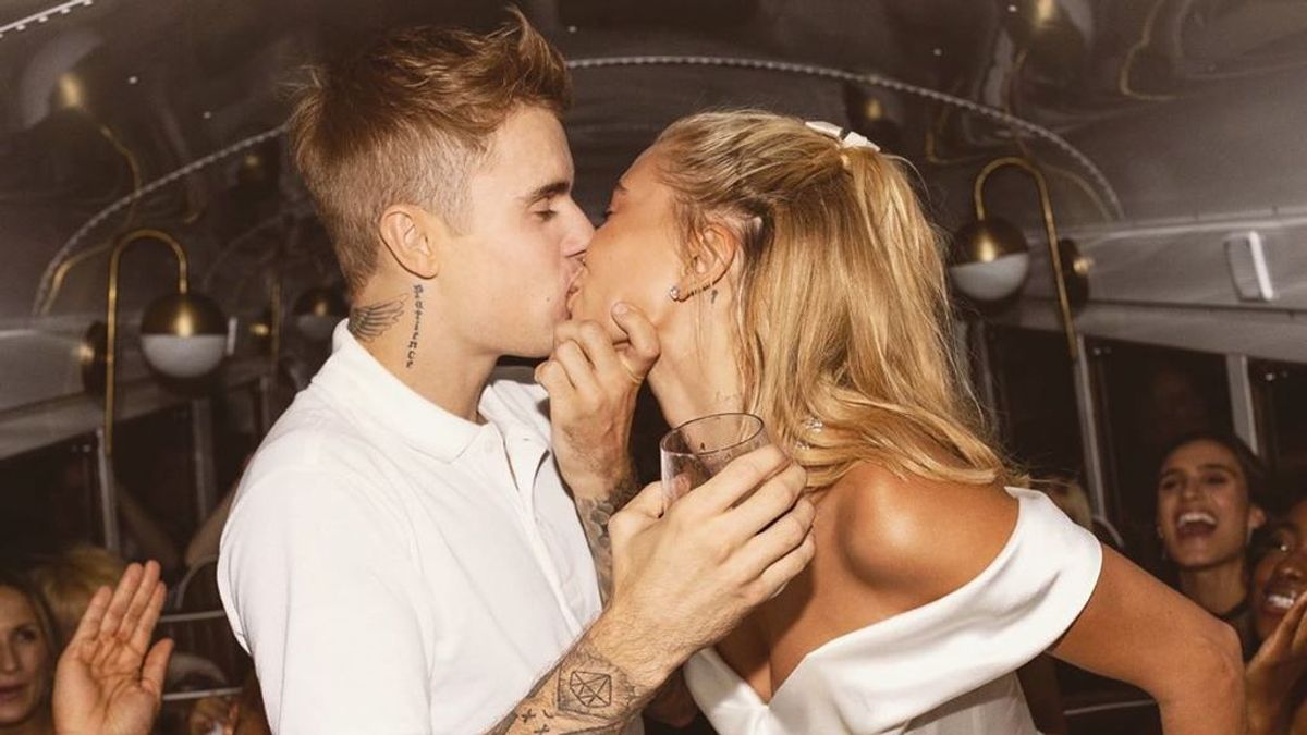 Hailey Baldwin felicita a Justin Bieber con un álbum inédito de su boda: "Te quiero"