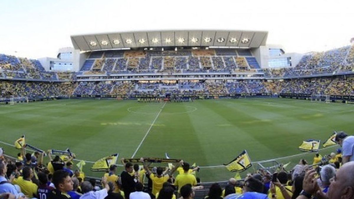 El Cádiz, sancionado por la FIFA