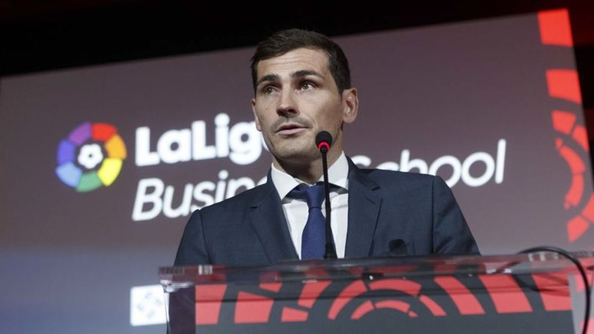 Casillas, "absolutamente tranquilo", colabora con la Fiscalía lusa tras el registro de su casa