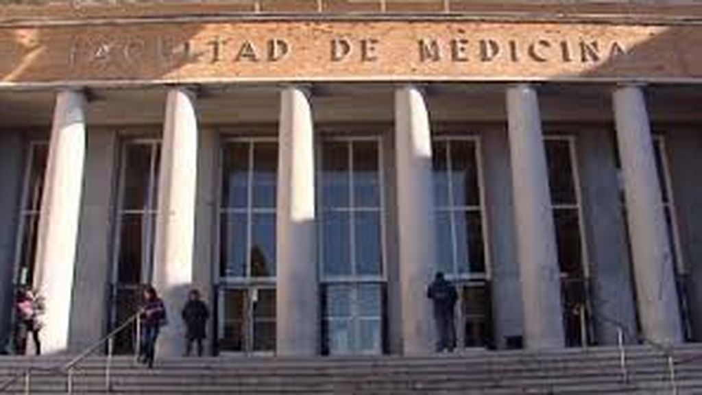 Fiscalía pide 8 años de cárcel para el responsable de los cadáveres hacinados en la Complutense