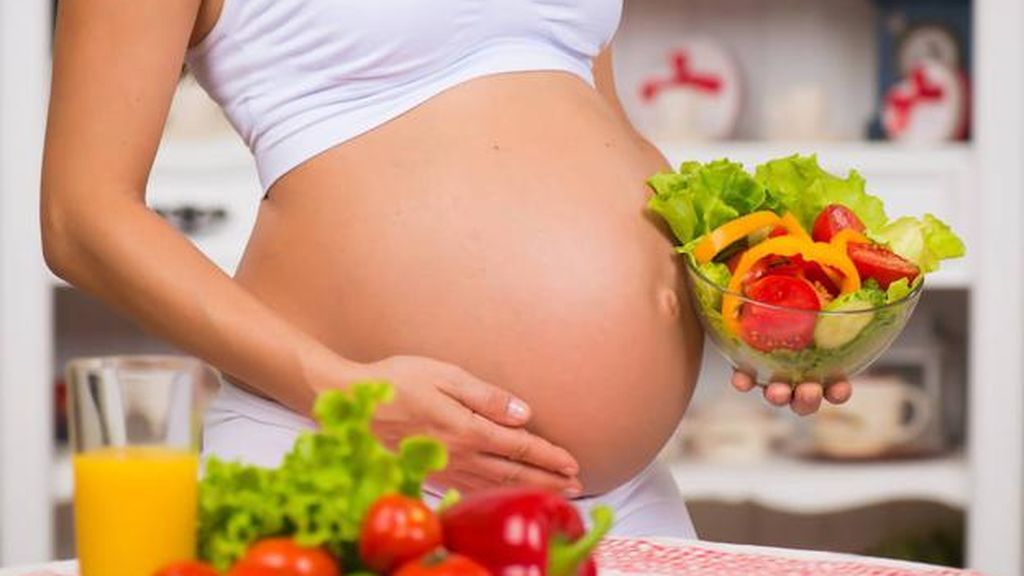 Lo ideal durante el embarazo será seguir una dieta equilibrada.