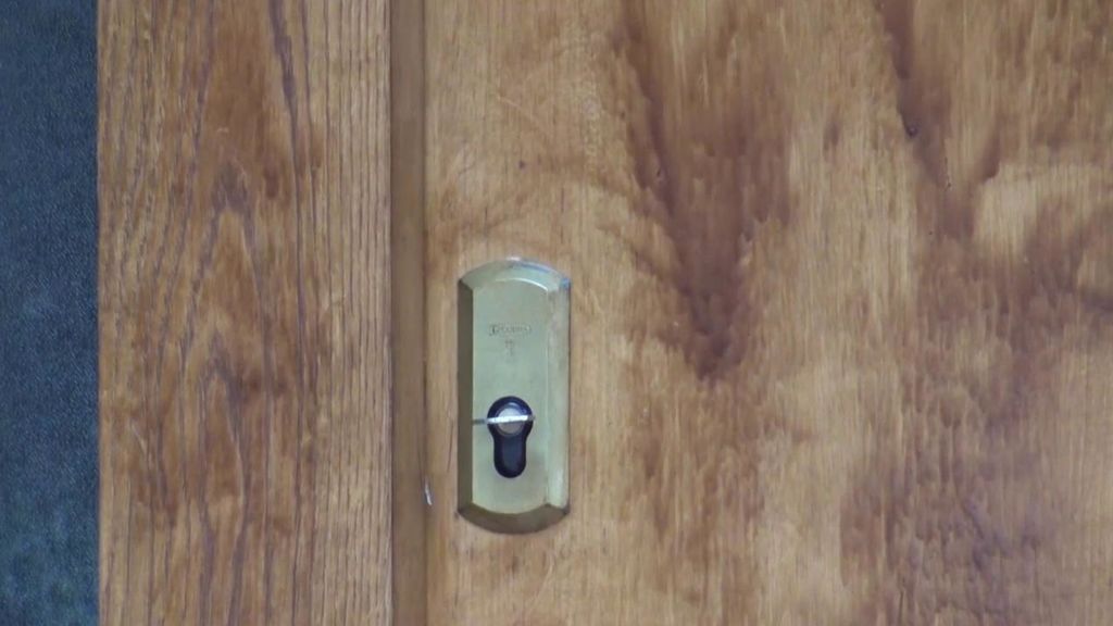 2020_03_05-1529-REC_Telecinco_REC.ts.0x0.142507995970500