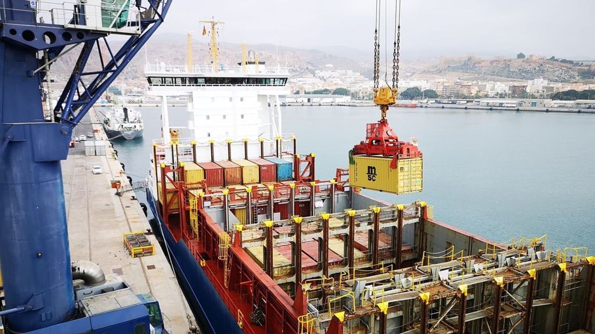 El tráfico portuario español movió un 2,2% menos de mercancías en enero El tráfico portuario español movió un 2,2% menos de mercancías en enero
