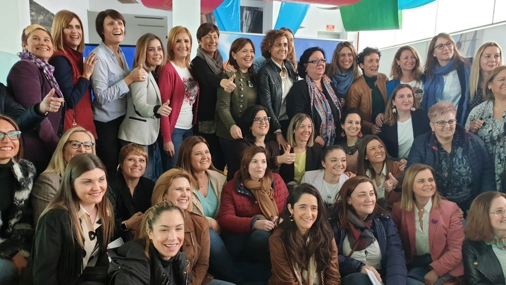 Montserrat asegura que "ahora hay más mujeres asesinadas" que con el PP: "¿Dónde están los tuits de Sánchez?" Montserrat asegura que "ahora hay más mujeres asesinadas" que con el PP: "¿Dónde están los tuits de Sánchez?"