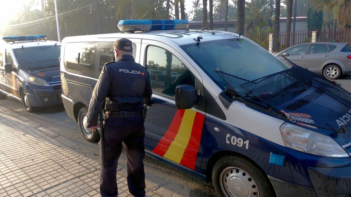 Detienen a un hombre por publicar fotos íntimas de su exnovia en páginas de contactos Detienen a un hombre por publicar fotos íntimas de su exnovia en páginas de contactos