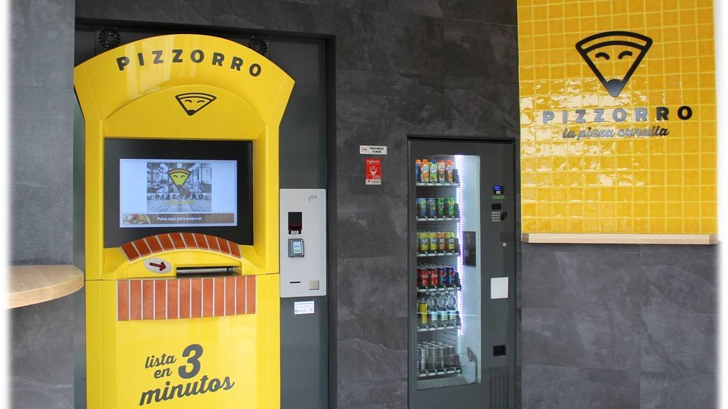 Instalan en Málaga la primera máquina expendedora de pizzas recién hechas Instalan en Málaga la primera máquina expendedora de pizzas recién hechas