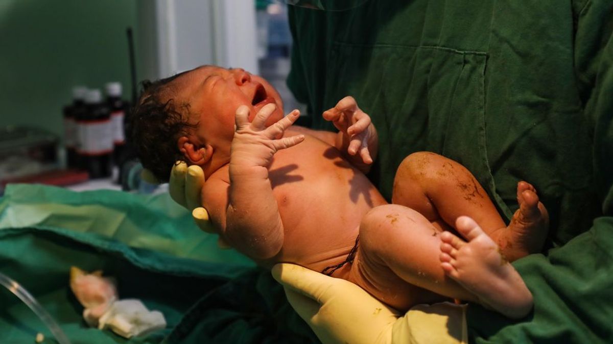 Una posible contagiada por coronavirus da a luz en Wuhan Una posible contagiada por coronavirus da a luz en Wuhan