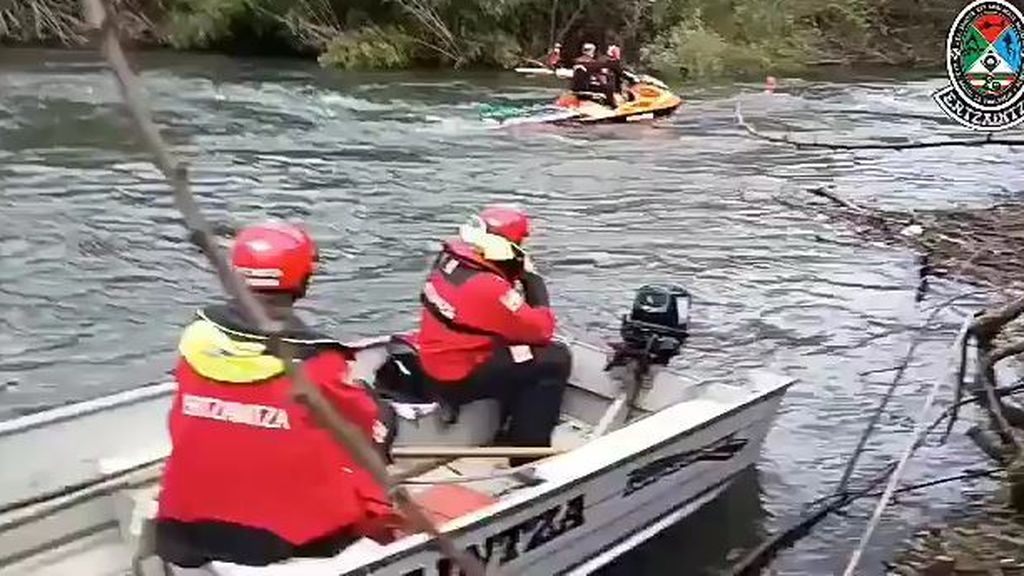 Rescate en el río Urumea de los tres desaparecido tras caer con su coche
