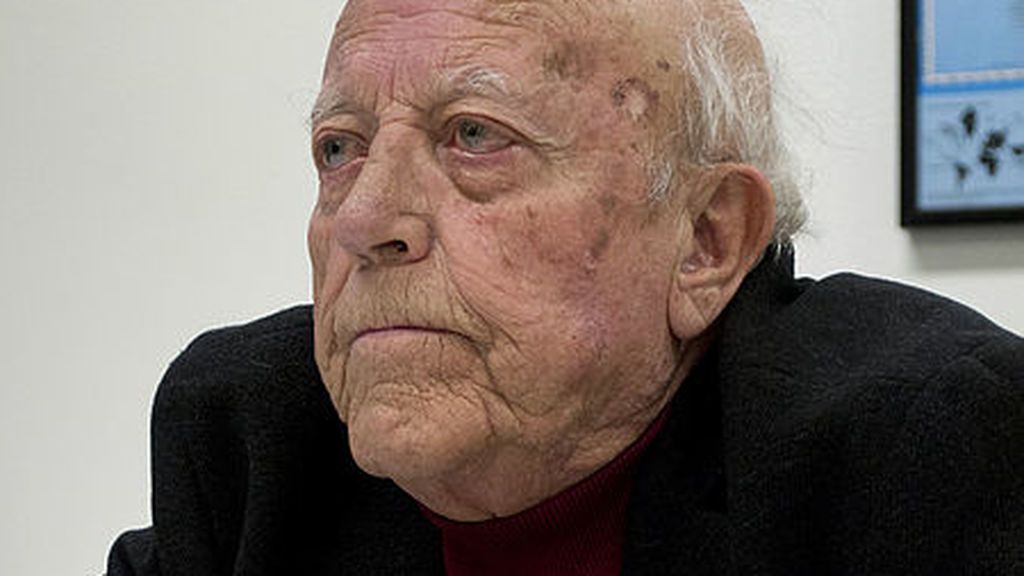 Muere el escritor José Jiménez Lozano a los 89 años Muere el escritor José Jiménez Lozano a los 89 años